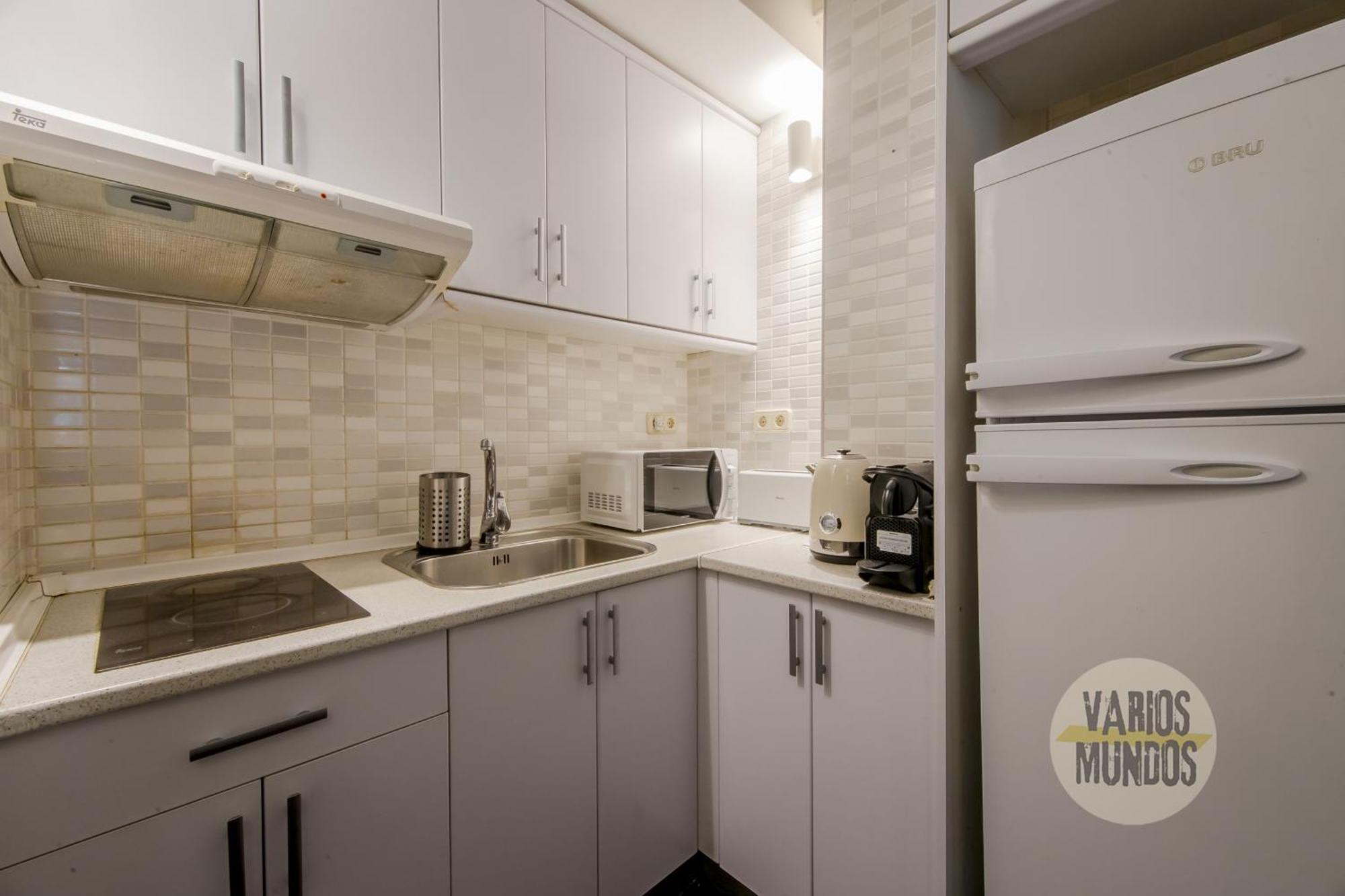 Tiny Apt Para 3Pax En La Plaza De Chueca 马德里 外观 照片